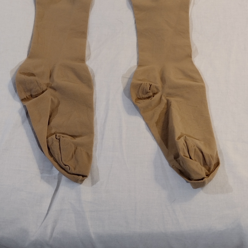 JOBST Medical LegWear UltraSheer Stockings - Beige - Picture 7 of 10